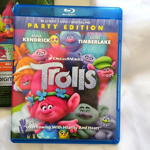 New DreamWorks Trolls DVDs Original Release!!!! - Picture 4 of 9